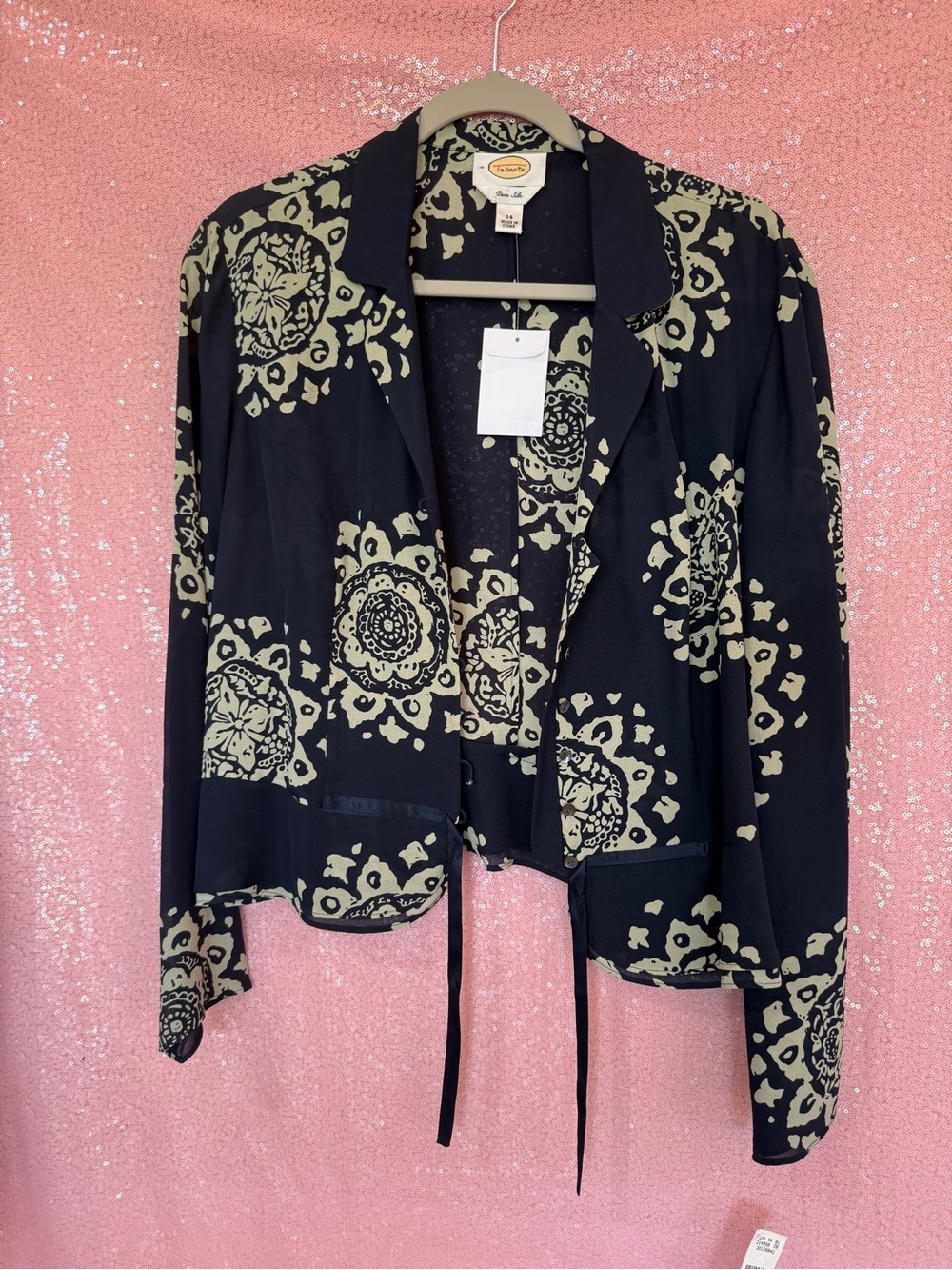 Lane Bryant Black Jacket with Cream Medallion Print H9